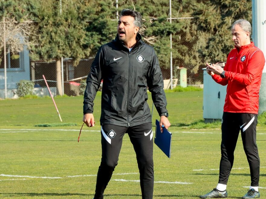 Teknik Direktör Antrenman Planı Ayarlamanın Kesin Yolu [2026 Püf Noktaları] - Kapak Görseli